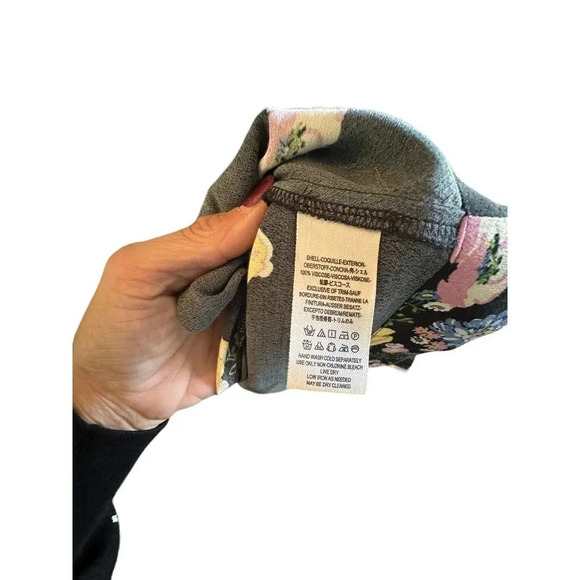 Free People Women Black Floral Print Short Sleeve V-Neck Wrap Maxi Dress Size SP - Picture 4 of 10